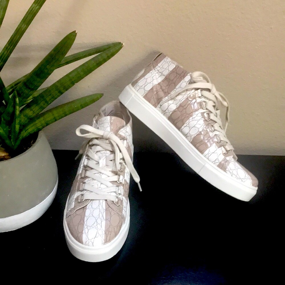 Blackstone Women’s striped taupe leather hightop tennis shoes size €41 / us 11